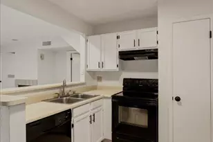 4901 S Calle Los Cerros Dr, Tempe, AZ 85282 - Photo 7