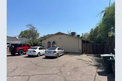 10213 N 15th Avenue, Phoenix, AZ 85021 - Photo 1