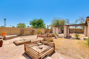 825 E Piute Ave, Phoenix, AZ 85024 - Photo 43