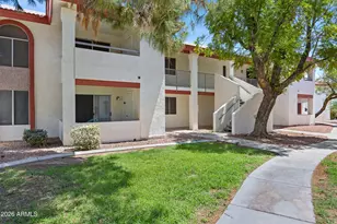 10610 S 48th St, Phoenix, AZ 85044 - Photo 3