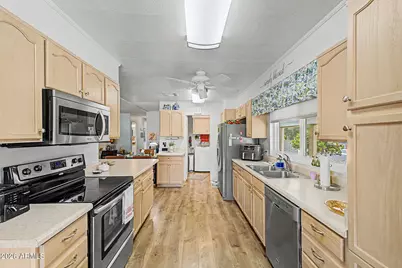 25621 S Illinois Avenue, Sun Lakes, AZ 85248 - Photo 13