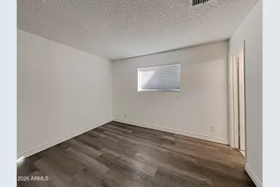 2402 W Altadena Avenue, Phoenix, AZ 85029 - Photo 5