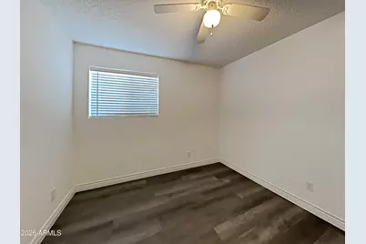 2402 W Altadena Avenue, Phoenix, AZ 85029 - Photo 9