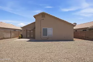 3626 W Saguaro Park Ln, Glendale, AZ 85310 - Photo 37