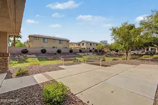 14552 W Maui Ln, Surprise, AZ 85379 - Photo 33