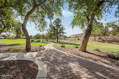 14552 W Maui Lane, Surprise, AZ 85379 - Photo 39