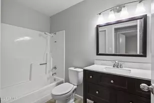 20420 N 6th Dr, Phoenix, AZ 85027 - Photo 13
