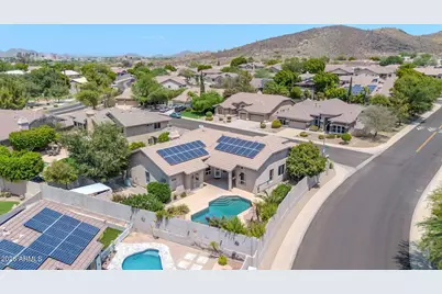6521 W Hill Lane, Glendale, AZ 85310 - Photo 49