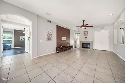6521 W Hill Lane, Glendale, AZ 85310 - Photo 11
