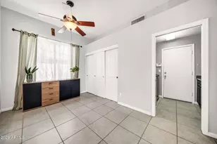 6521 W Hill Ln, Glendale, AZ 85310 - Photo 25