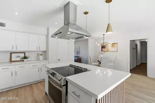 8725 E Coronado Rd, Scottsdale, AZ 85257 - Photo 15