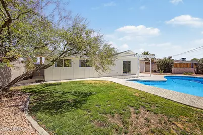 8725 E Coronado Road, Scottsdale, AZ 85257 - Photo 43