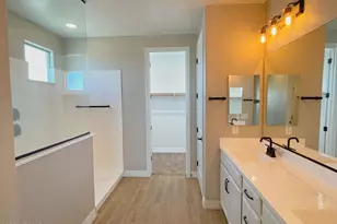 13648 N 144th Dr, Surprise, AZ 85379 - Photo 17