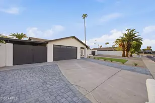 10618 N 27th St, Phoenix, AZ 85028 - Photo 3