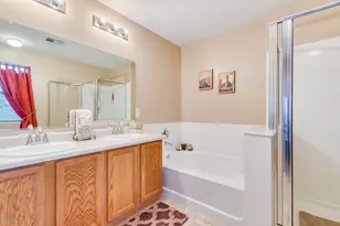 10829 W Mariposa Dr, Phoenix, AZ 85037 - Photo 13