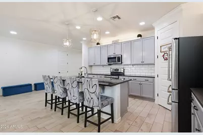 3340 W Carter Road, Phoenix, AZ 85041 - Photo 5