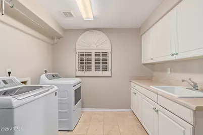 1211 E Desert Flower Lane, Phoenix, AZ 85048 - Photo 35