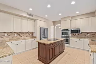 1211 E Desert Flower Ln, Phoenix, AZ 85048 - Photo 11