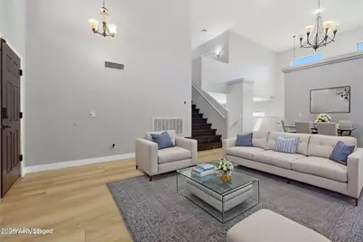 8021 W Hilton Avenue, Phoenix, AZ 85043 - Photo 5
