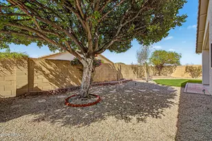 10376 W Tonopah Dr, Peoria, AZ 85382 - Photo 39