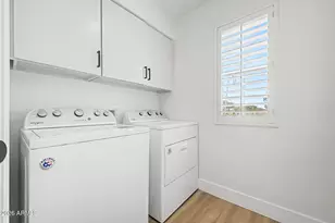10376 W Tonopah Dr, Peoria, AZ 85382 - Photo 9