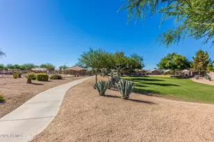 10376 W Tonopah Dr, Peoria, AZ 85382 - Photo 51