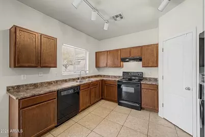 8722 W Heber Road, Tolleson, AZ 85353 - Photo 7