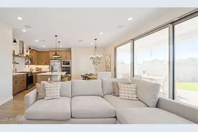 8066 N 80th Lane, Peoria, AZ 85345 - Photo 11