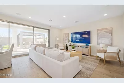 8066 N 80th Lane, Peoria, AZ 85345 - Photo 9