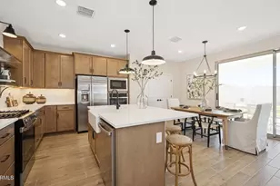 8066 N 80th Ln, Peoria, AZ 85345 - Photo 7