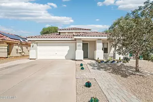 659 S Hazel Ct, Gilbert, AZ 85296 - Photo 1