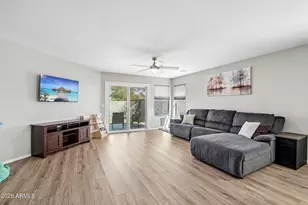659 S Hazel Ct, Gilbert, AZ 85296 - Photo 5