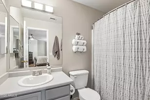 659 S Hazel Ct, Gilbert, AZ 85296 - Photo 17