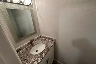 943 E Manhatton Dr, Tempe, AZ 85282 - Photo 13