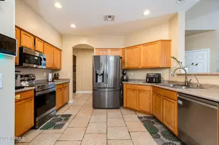 6774 W Rowel Rd, Peoria, AZ 85383 - Photo 15