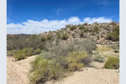 41X45 N 276th Avenue #4&5, Morristown, AZ 85342 - Photo 13