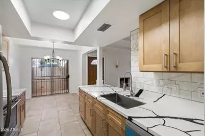 5520 N 77th Place, Scottsdale, AZ 85250 - Photo 11