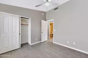 2243 E Robin Ln, Phoenix, AZ 85024 - Photo 21