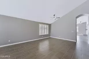 2243 E Robin Ln, Phoenix, AZ 85024 - Photo 7