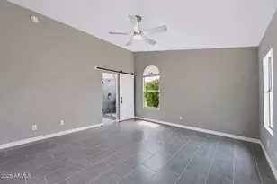 2243 E Robin Ln, Phoenix, AZ 85024 - Photo 25