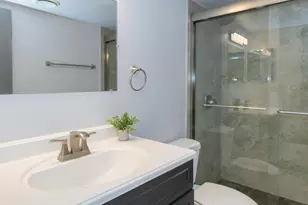 7625 E Camelback Rd, Scottsdale, AZ 85251 - Photo 15
