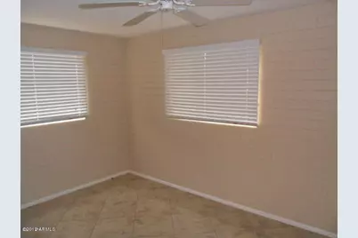 11139 W Elk Avenue, Youngtown, AZ 85363 - Photo 5