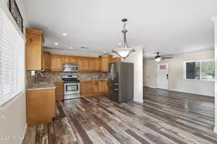 4229 E Wilshire Dr, Phoenix, AZ 85008 - Photo 5