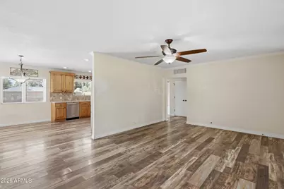 4229 E Wilshire Drive, Phoenix, AZ 85008 - Photo 9