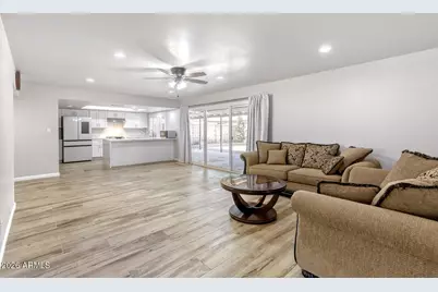 4932 W Mercer Lane, Glendale, AZ 85304 - Photo 3