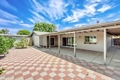 4932 W Mercer Lane, Glendale, AZ 85304 - Photo 11