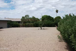 10428 W Meade Dr, Sun City, AZ 85351 - Photo 27