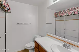 12329 N 58th Ave, Glendale, AZ 85304 - Photo 15