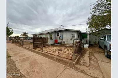 901 N Prairie Avenue, Winslow, AZ 86047 - Photo 17