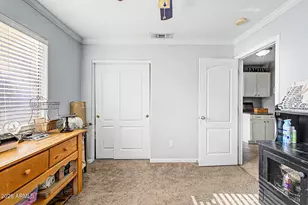 194 W Shannon St, Gilbert, AZ 85233 - Photo 13